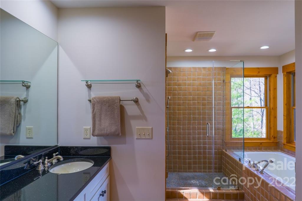 11 Stoney Ridge Lane Burnsville NC 28714