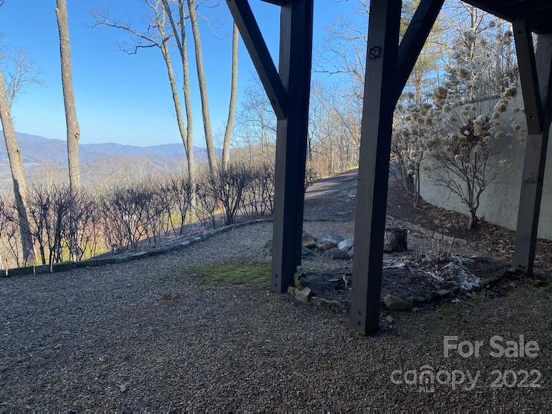 11 Stoney Ridge Lane Burnsville NC 28714