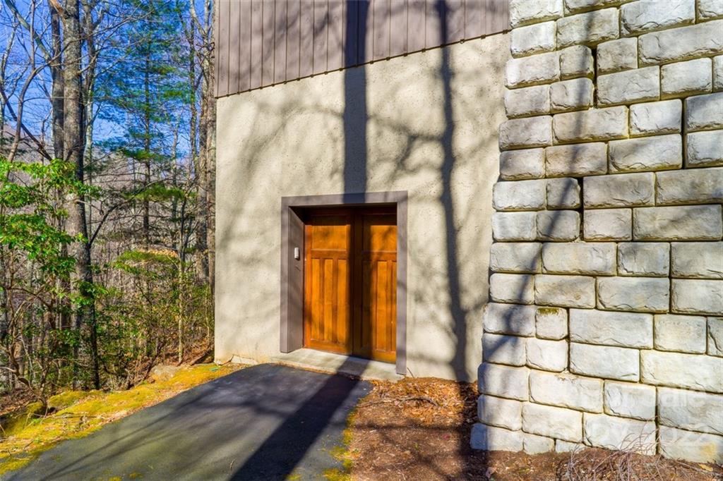 11 Stoney Ridge Lane Burnsville NC 28714
