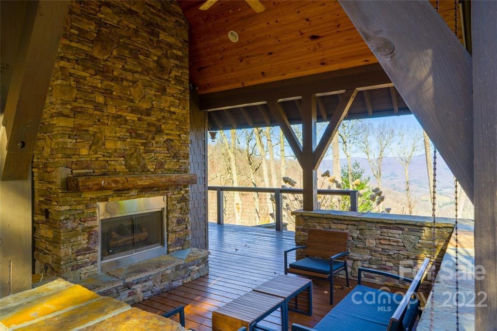 11 Stoney Ridge Lane Burnsville NC 28714