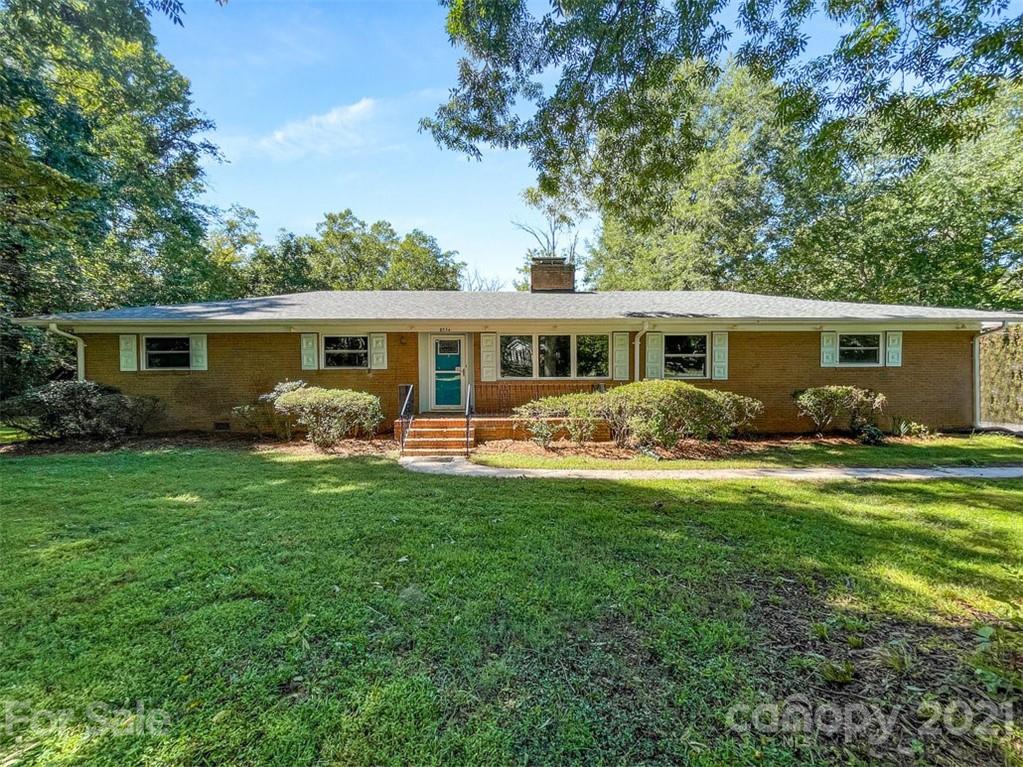 8334 Knollwood Circle Charlotte NC 28213