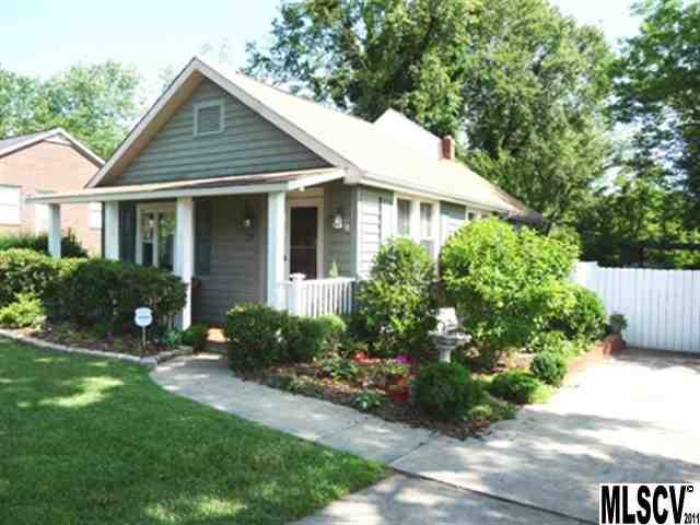 28 27th Avenue NE Hickory NC 28601
