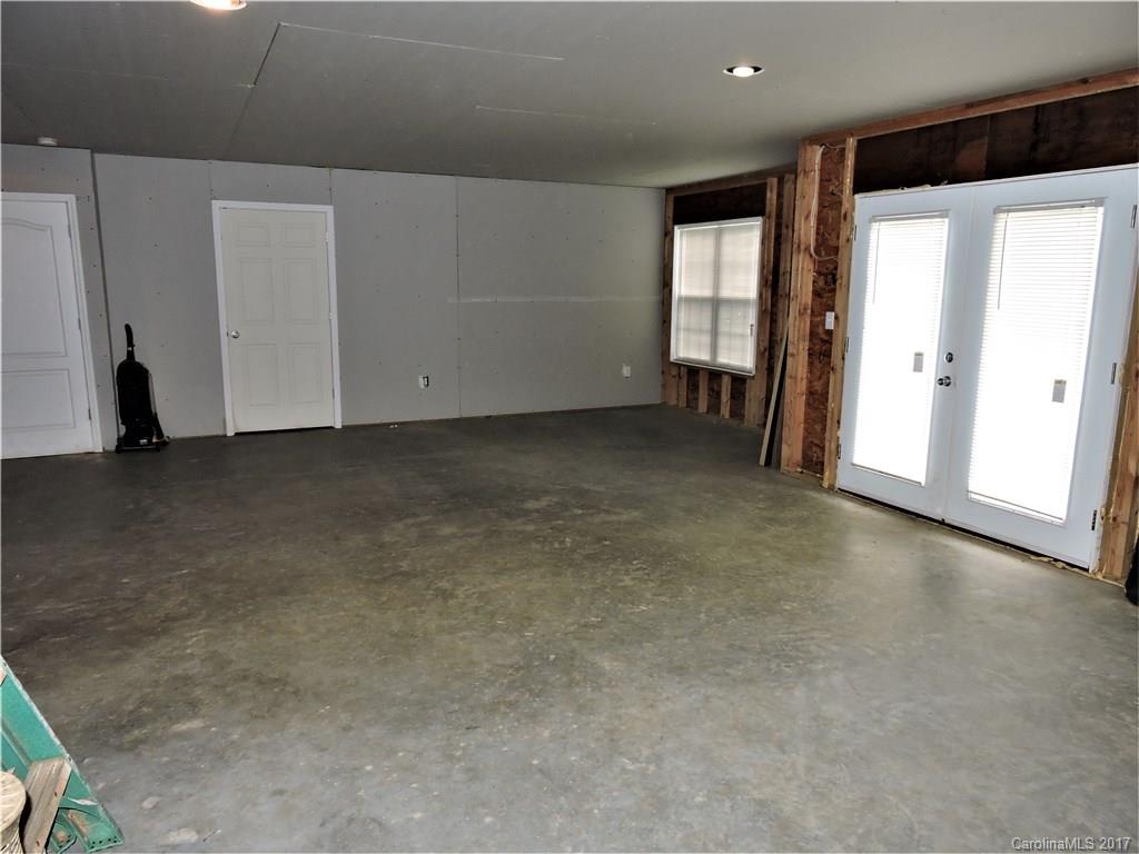 22 Birdsong Lane Candler NC 28715