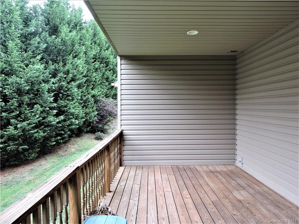 22 Birdsong Lane Candler NC 28715