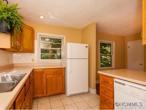 8 Melody Lane Asheville NC 28803