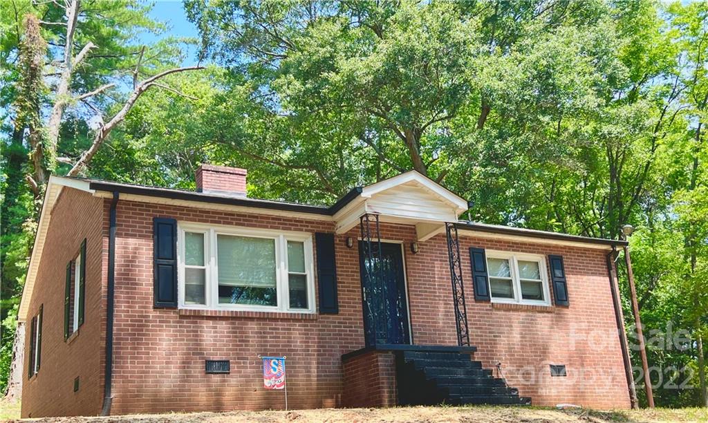 414 Tuckaseege Road Mount Holly NC 28120