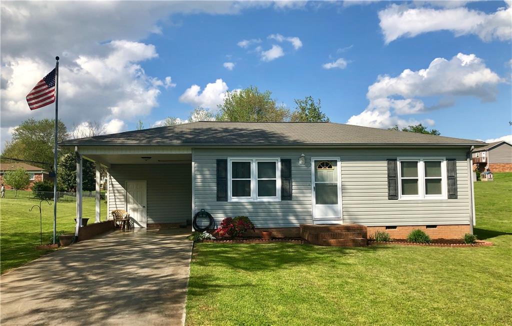 5574 Hillside Court Hickory NC 28602