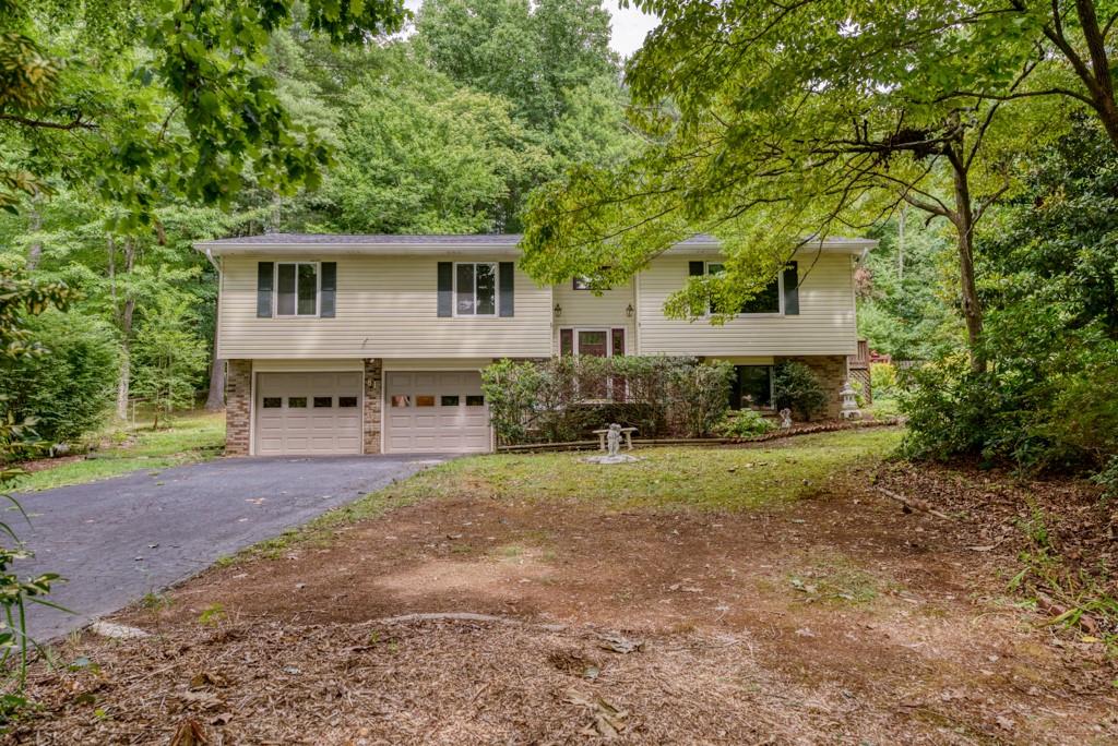 81 Wilkie Way Fletcher NC 28732