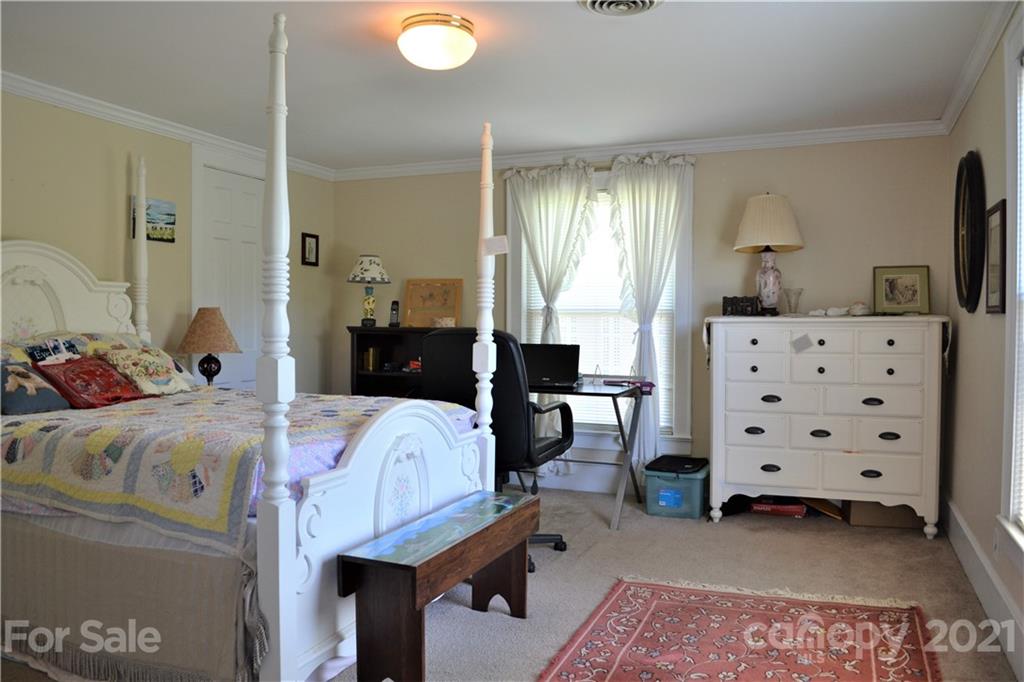 77 Hennessee Street Morganton NC 28655