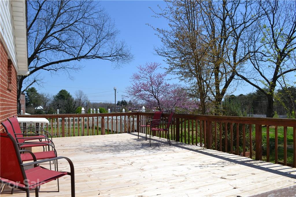 77 Hennessee Street Morganton NC 28655