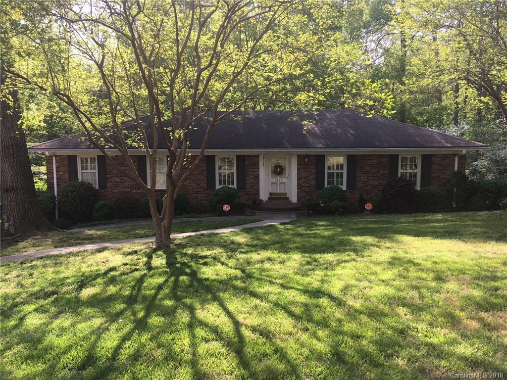 1811 Summerhill Drive Charlotte NC 28212