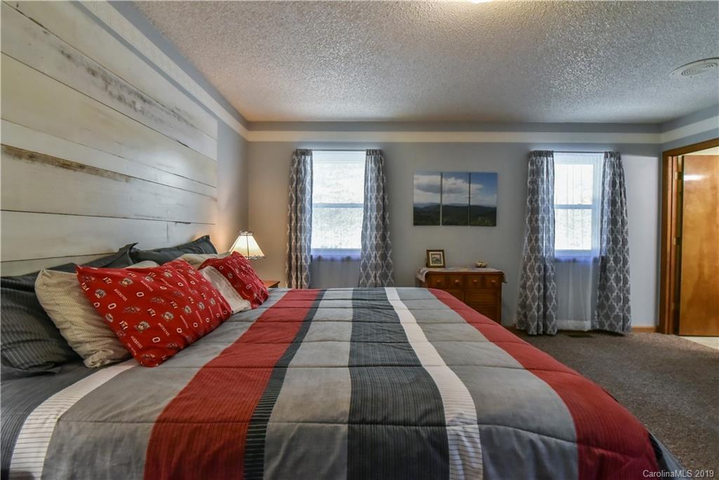 134 Terrace Drive Weaverville NC 28787