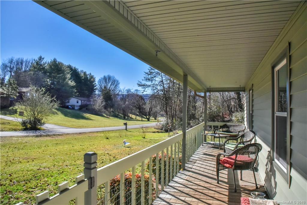 134 Terrace Drive Weaverville NC 28787
