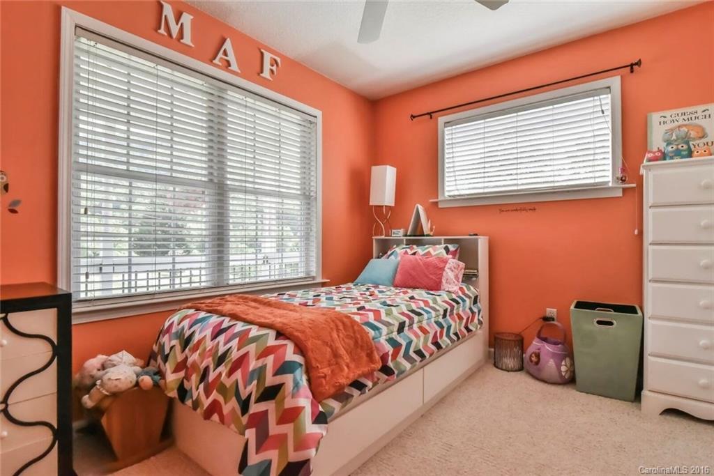 10 Apple Tree Way Asheville NC 28805