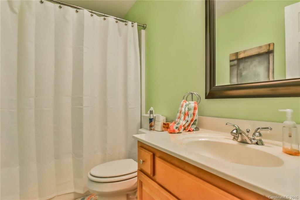 10 Apple Tree Way Asheville NC 28805