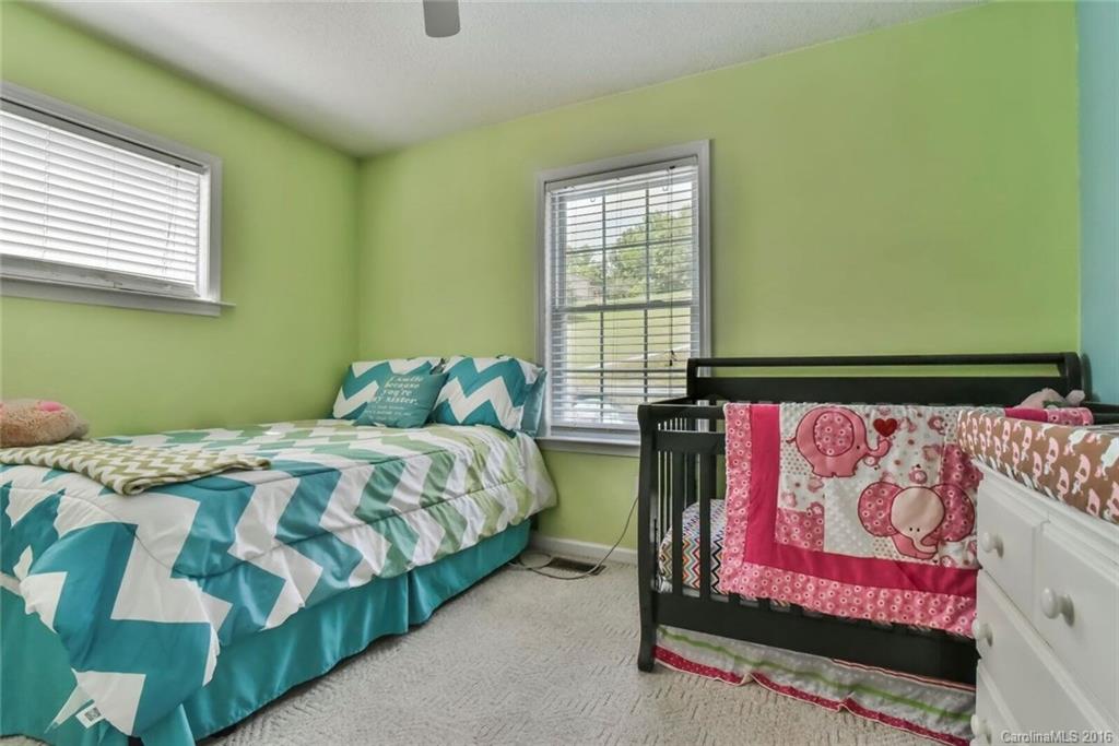 10 Apple Tree Way Asheville NC 28805