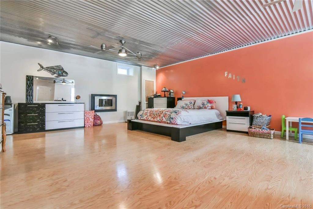 10 Apple Tree Way Asheville NC 28805