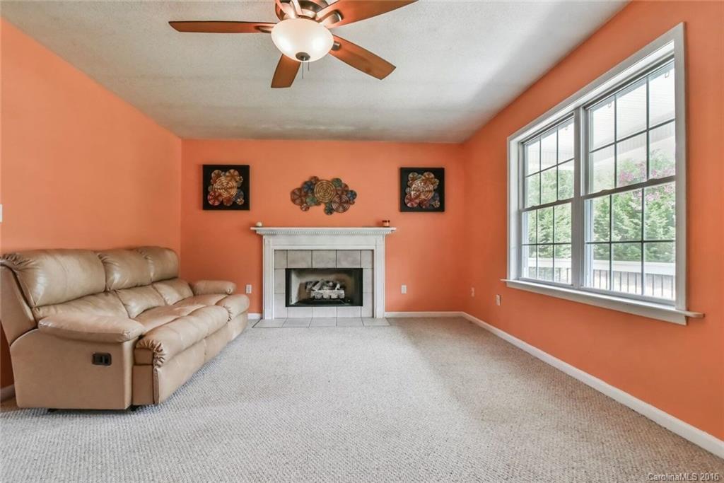 10 Apple Tree Way Asheville NC 28805