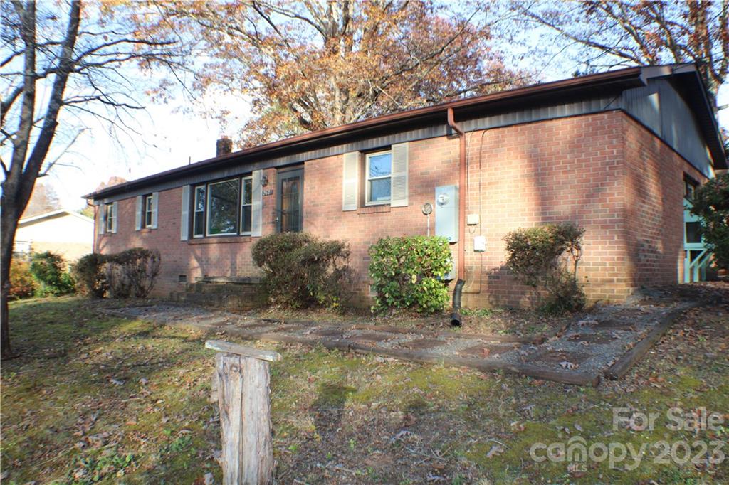 2621 Friendswood Street Lenoir NC 28645