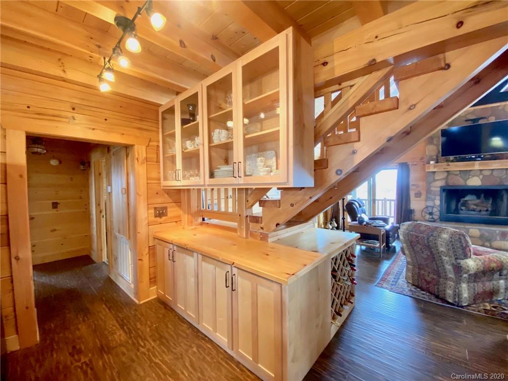 1709 Grandview Peaks Drive Nebo NC 28761