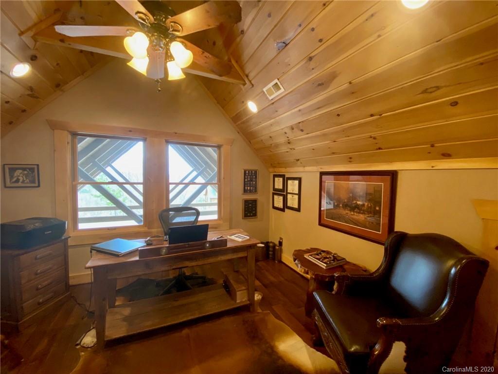 1709 Grandview Peaks Drive Nebo NC 28761