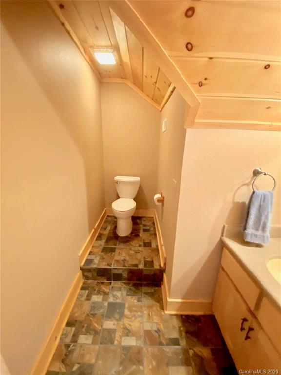 1709 Grandview Peaks Drive Nebo NC 28761