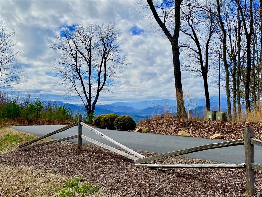 1709 Grandview Peaks Drive Nebo NC 28761