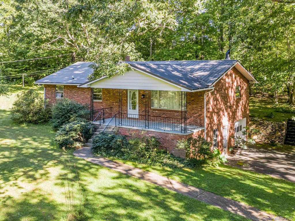 83 Harris Road Fairview NC 28730