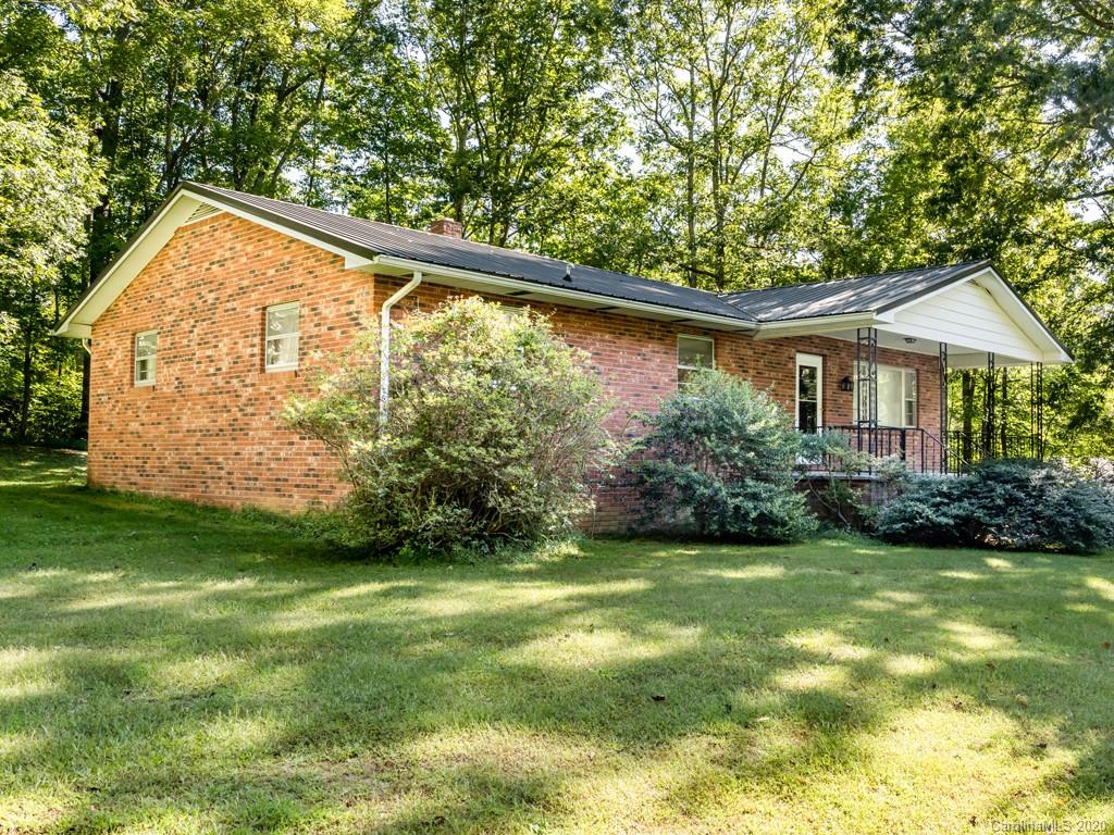 83 Harris Road Fairview NC 28730