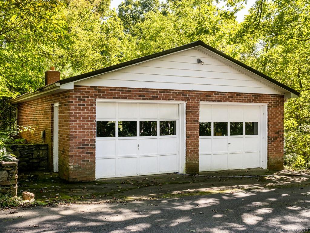 83 Harris Road Fairview NC 28730