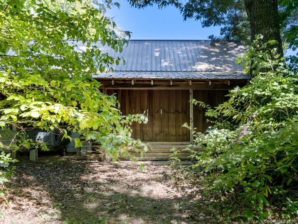83 Harris Road Fairview NC 28730