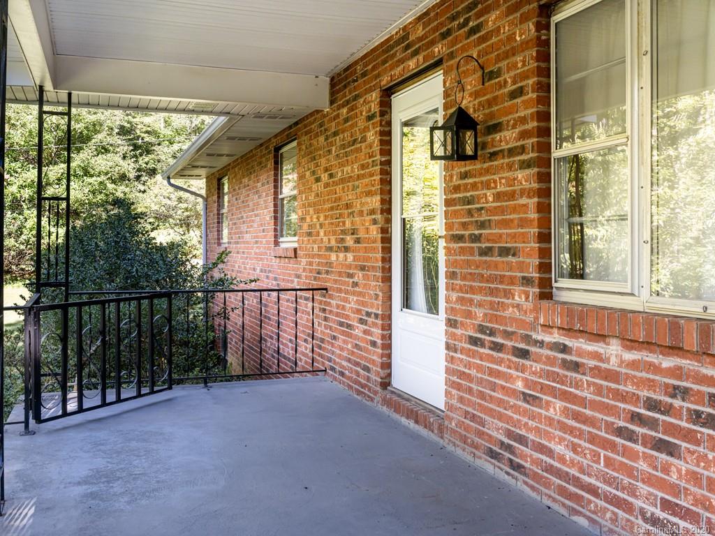 83 Harris Road Fairview NC 28730