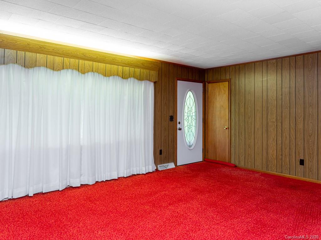 83 Harris Road Fairview NC 28730