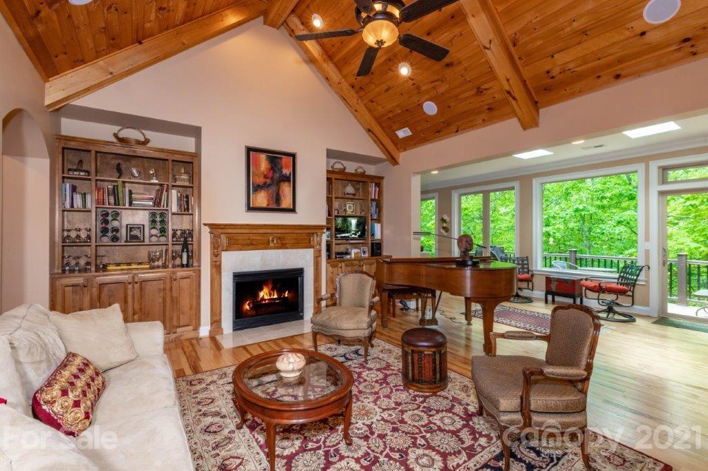 40 Ulvda Court Brevard NC 28712