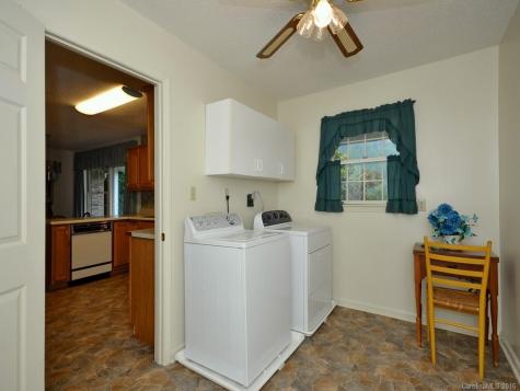 32 Bobwhite Hill Leicester NC 28748