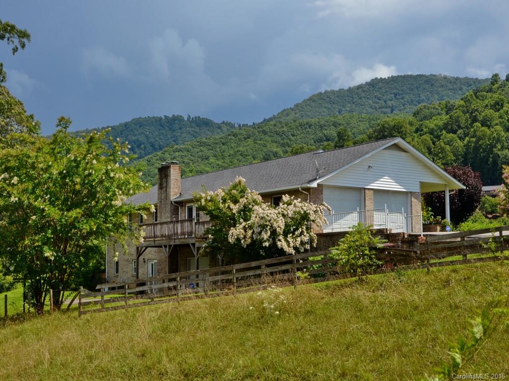 32 Bobwhite Hill Leicester NC 28748