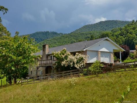 32 Bobwhite Hill Leicester NC 28748