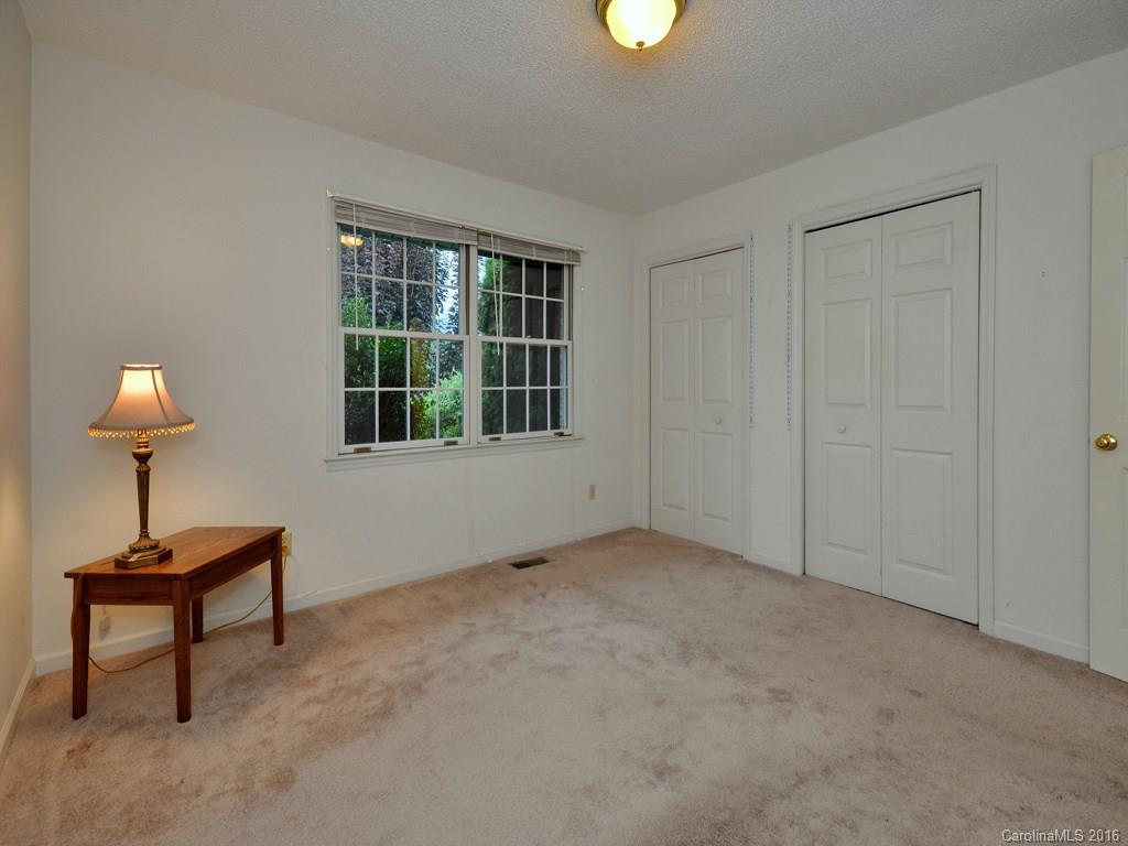 32 Bobwhite Hill Leicester NC 28748