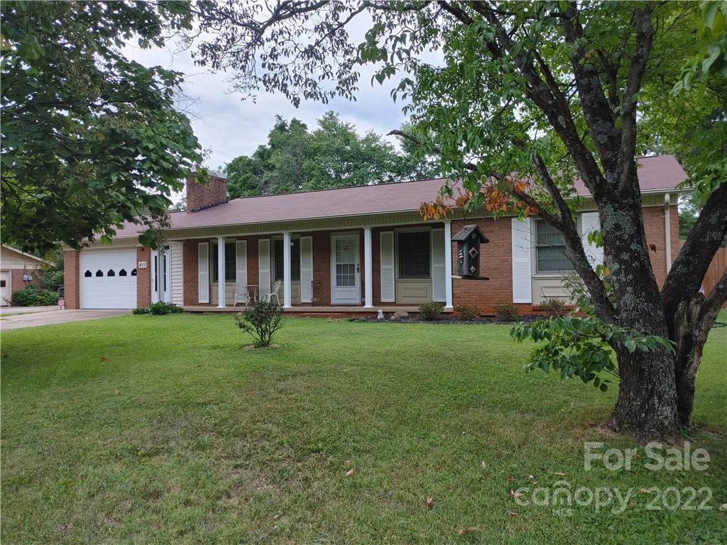811 Woods Drive Statesville NC 28677