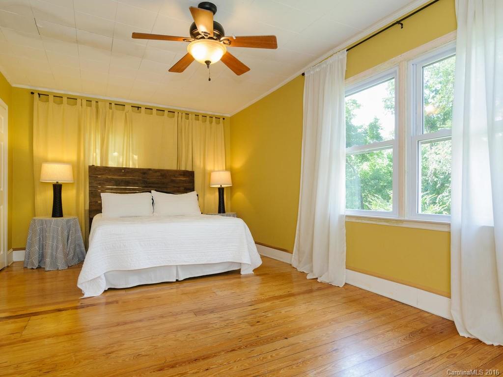 30 Stewart Street Asheville NC 28806