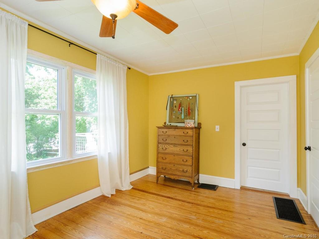 30 Stewart Street Asheville NC 28806