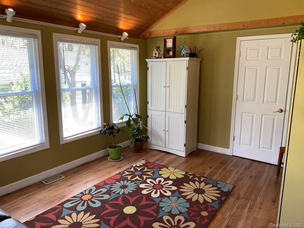 130 Rumbough Place Asheville NC 28806
