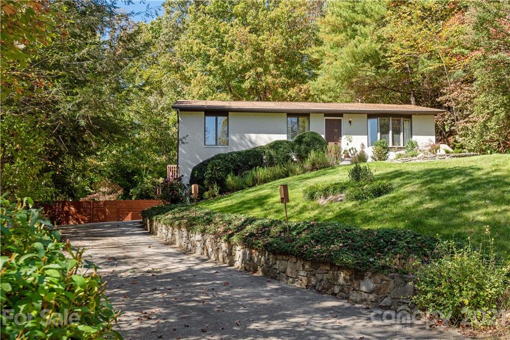 12 Laurel Forest Drive Horse Shoe NC 28742