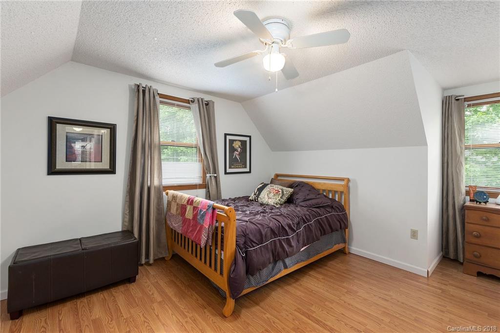 12 Alexander Chapel Drive Asheville NC 28804