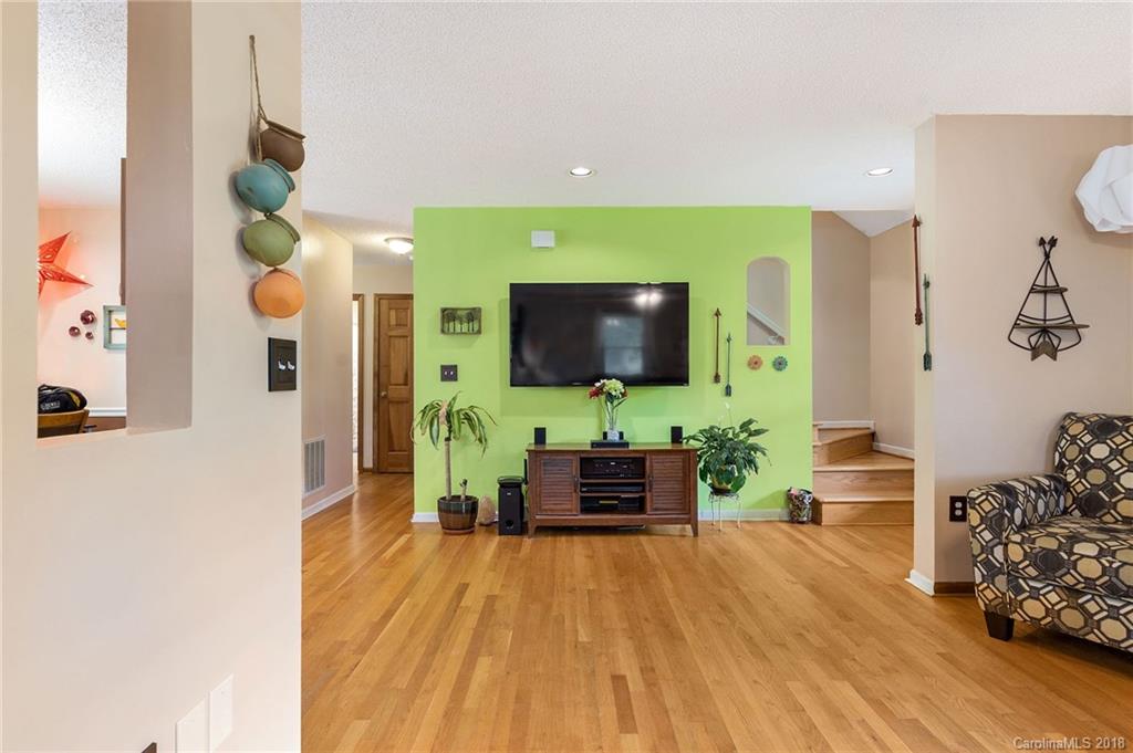12 Alexander Chapel Drive Asheville NC 28804