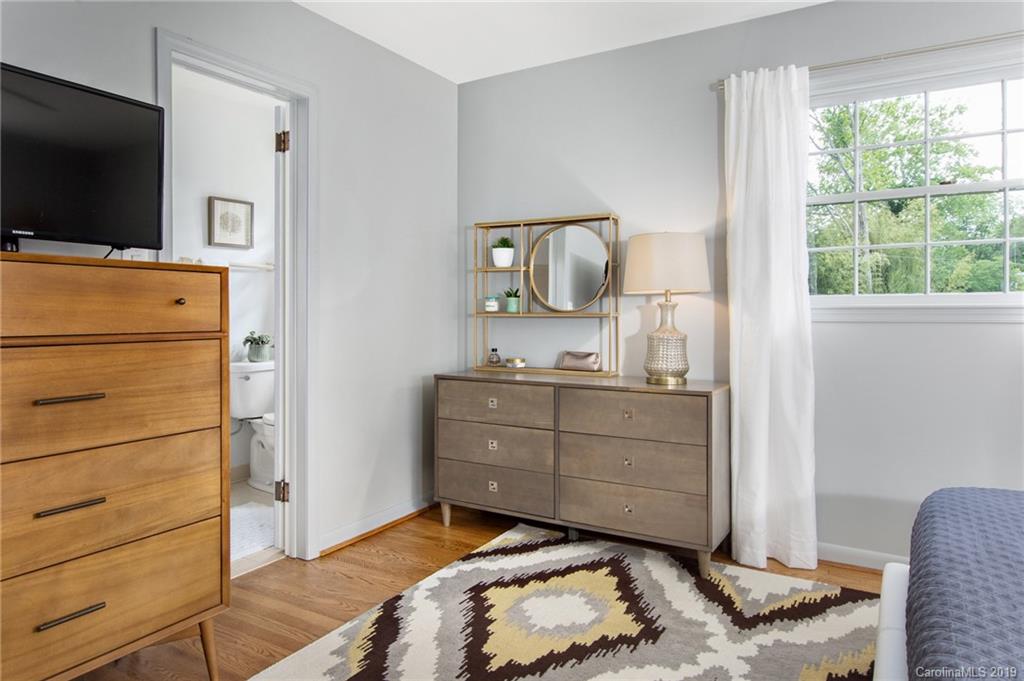 11 Wisteria Drive Asheville NC 28804