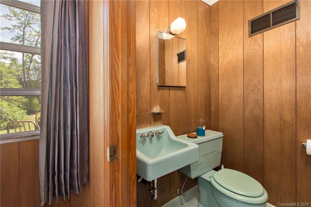 11 Wisteria Drive Asheville NC 28804