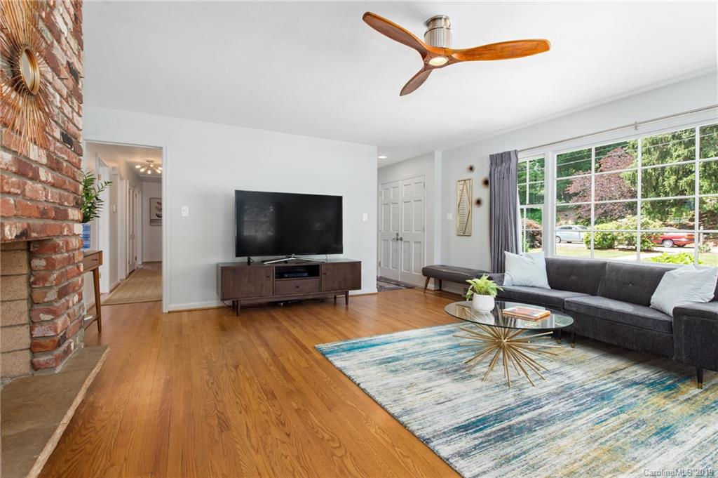 11 Wisteria Drive Asheville NC 28804