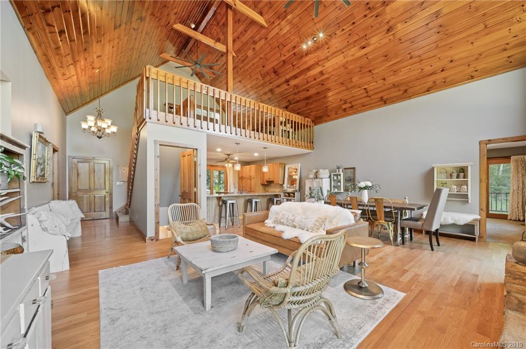 628 Cove Creek Lane Weaverville NC 28787