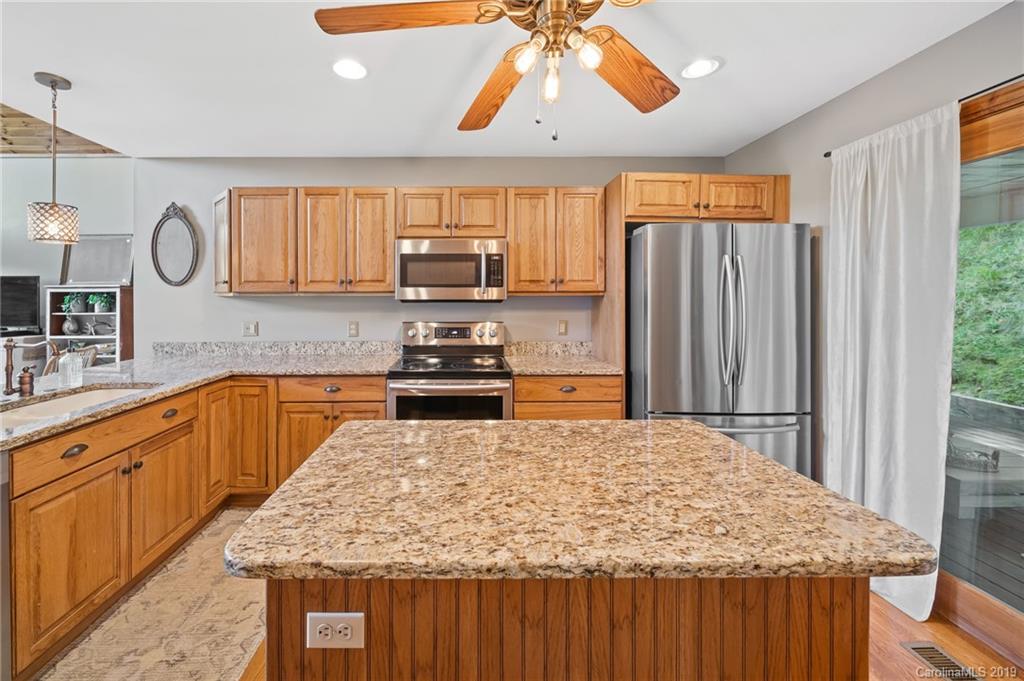 628 Cove Creek Lane Weaverville NC 28787
